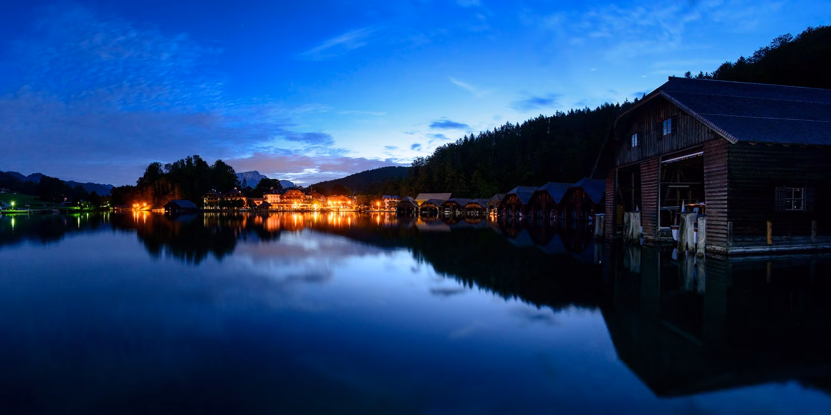 See in den Berchtesgadener Alpen bei Nacht