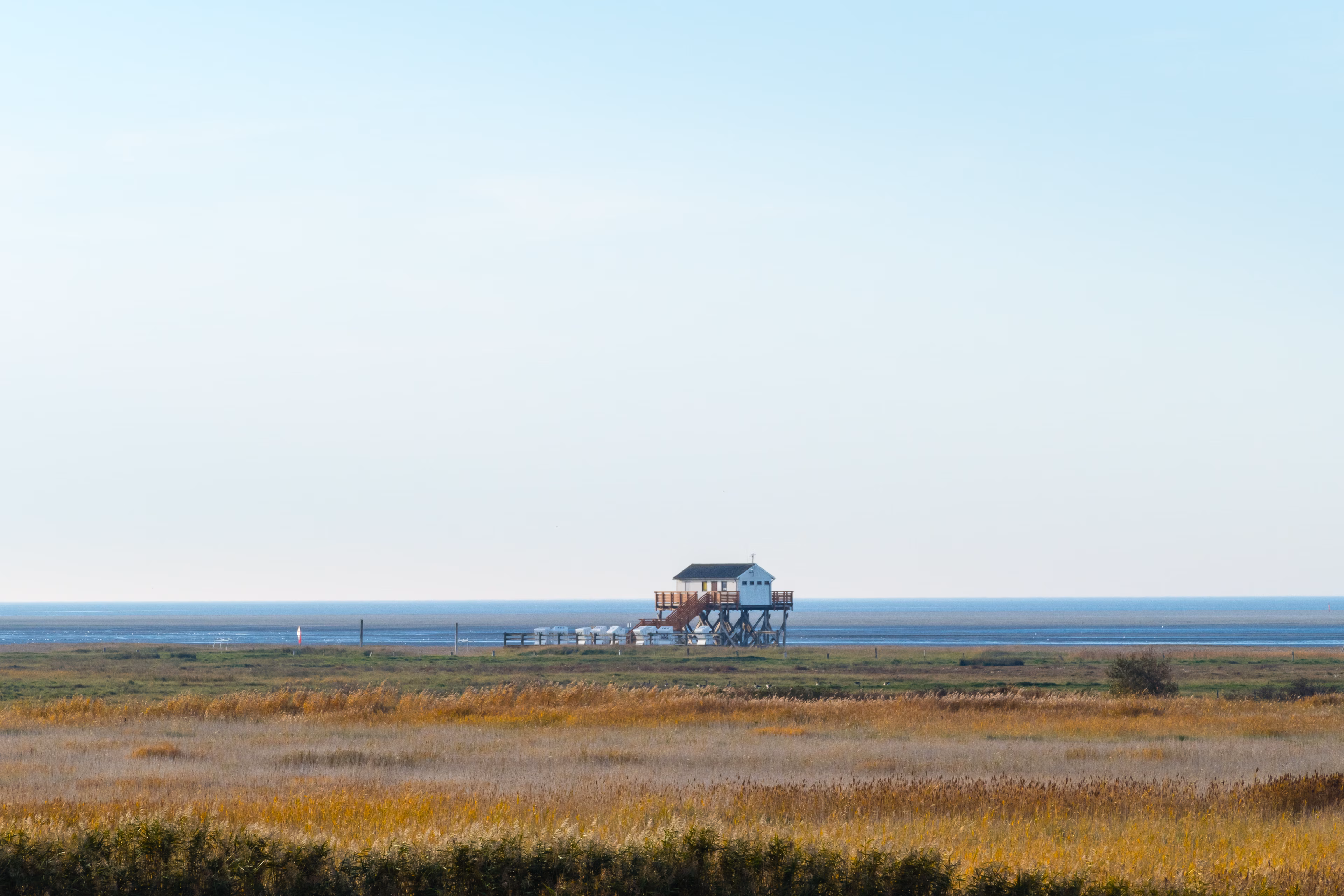Nordsee Küste Haus in der Weite