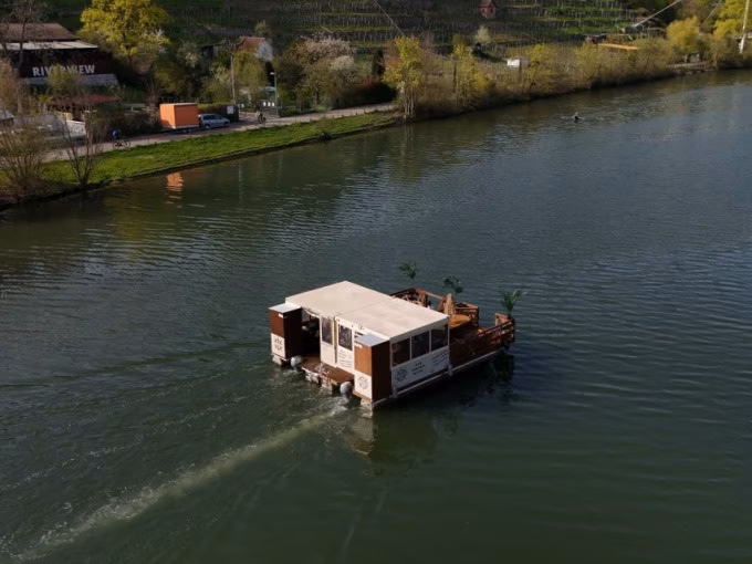 Exklusive Floßboote "Flipper & Fischle" 