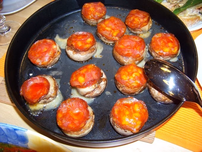 TAPAS, Spaniens kleine Häppchen: Von Pintxos zu Pintxos