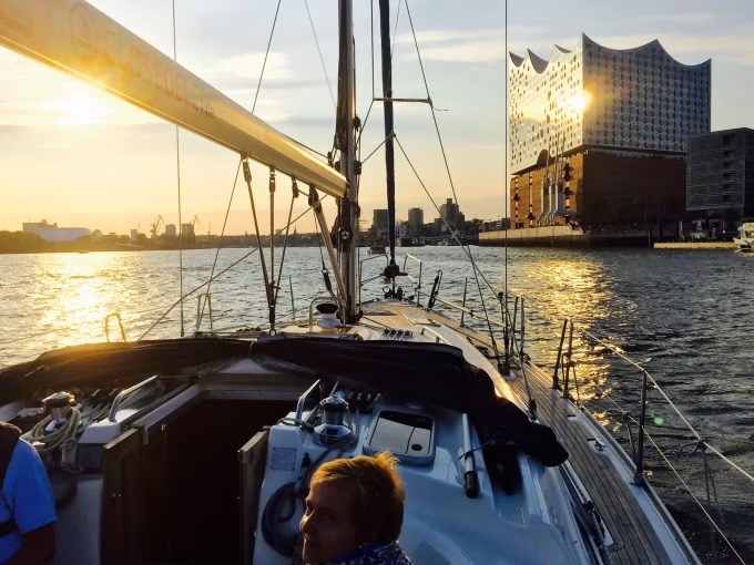 ''Cruise in the City'' - Segelyacht-Event ab/an HAMBURG.