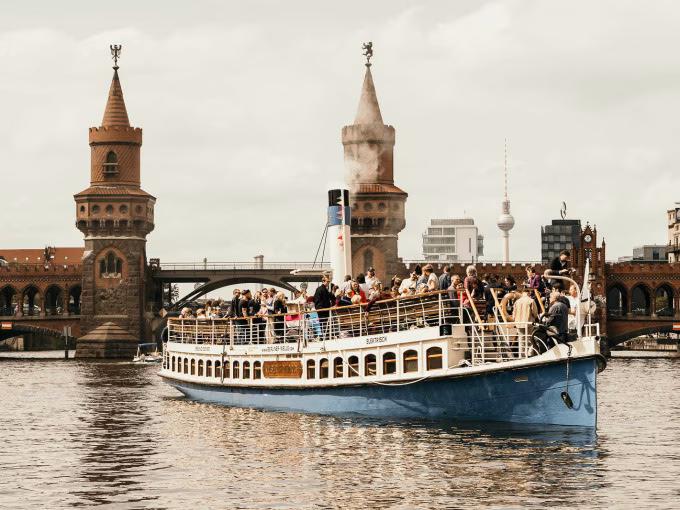 Humppa aus Berlin - Die Wallerts zu Gast auf Kaiser Friedrich