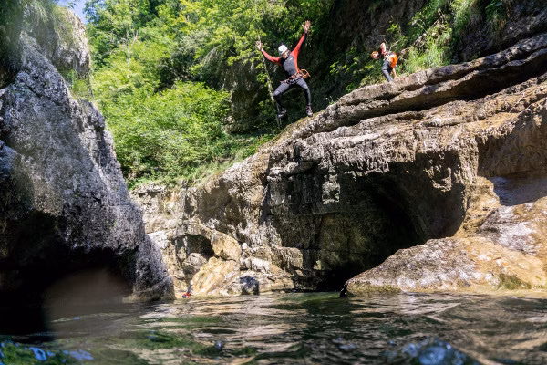 Sprung ins kalte Nass