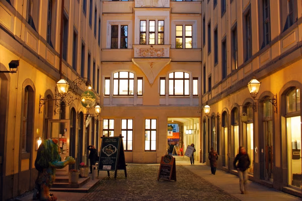 Sie sehen den Barthels Hof  als typischer Kaufmannsbau.