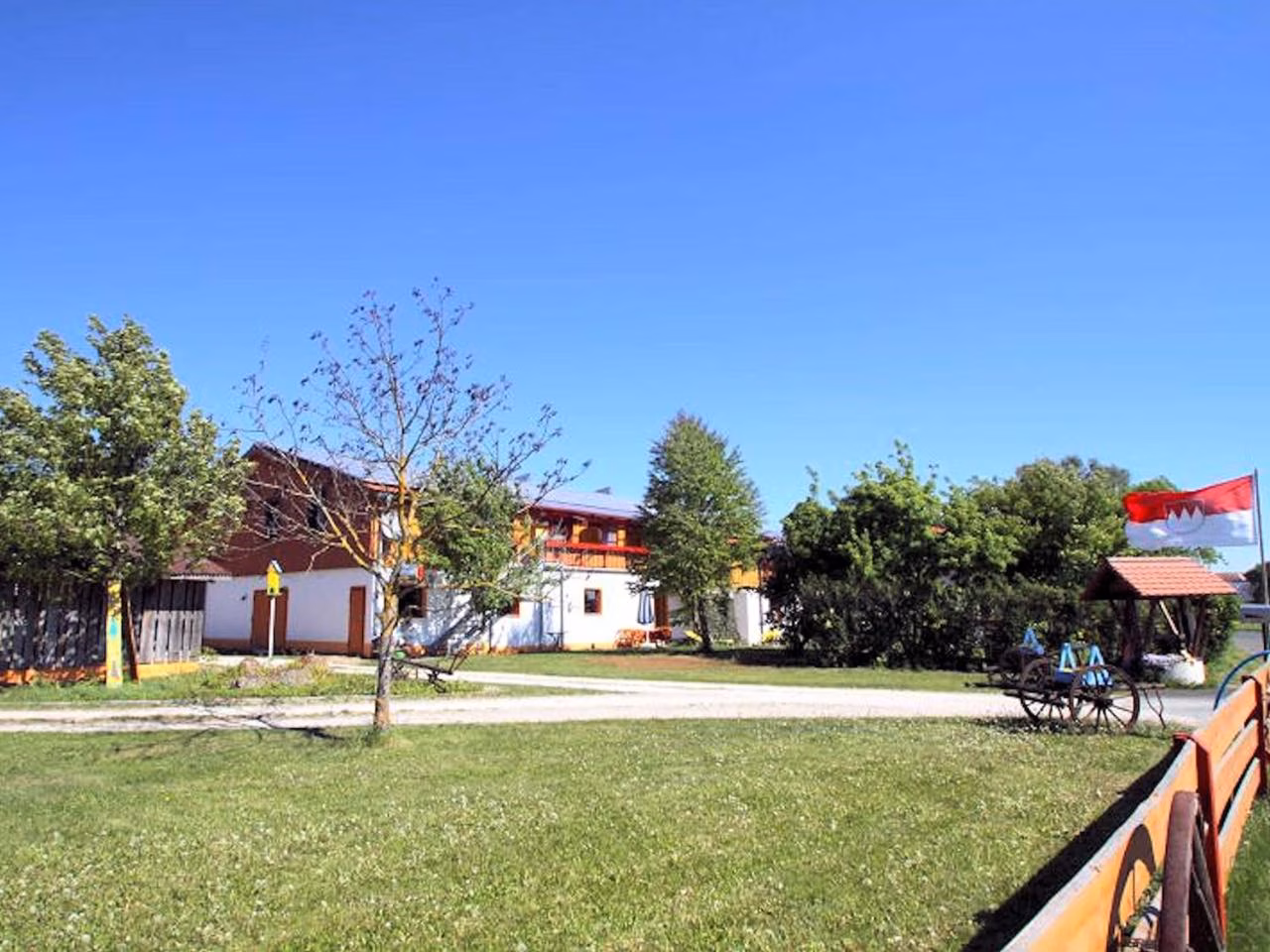 Apartment mit 1 Schlafzimmer und Balkon
