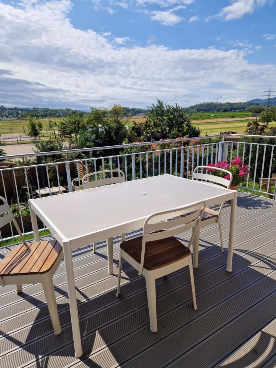 Apartment mit 3 Schlafzimmern und Balkon