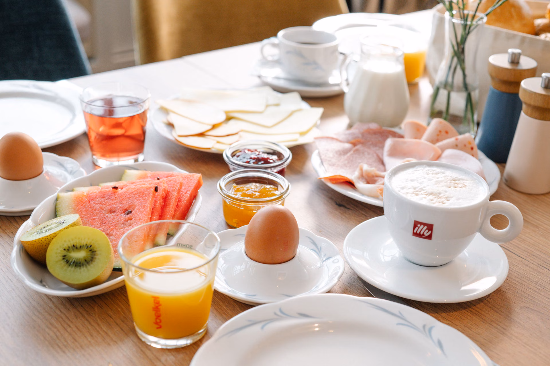 Genießer-Frühstück im Urlaub