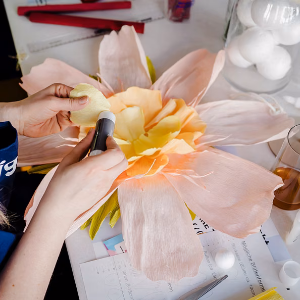 The Art of Giant Paperflowers - arema Café & Restaurant