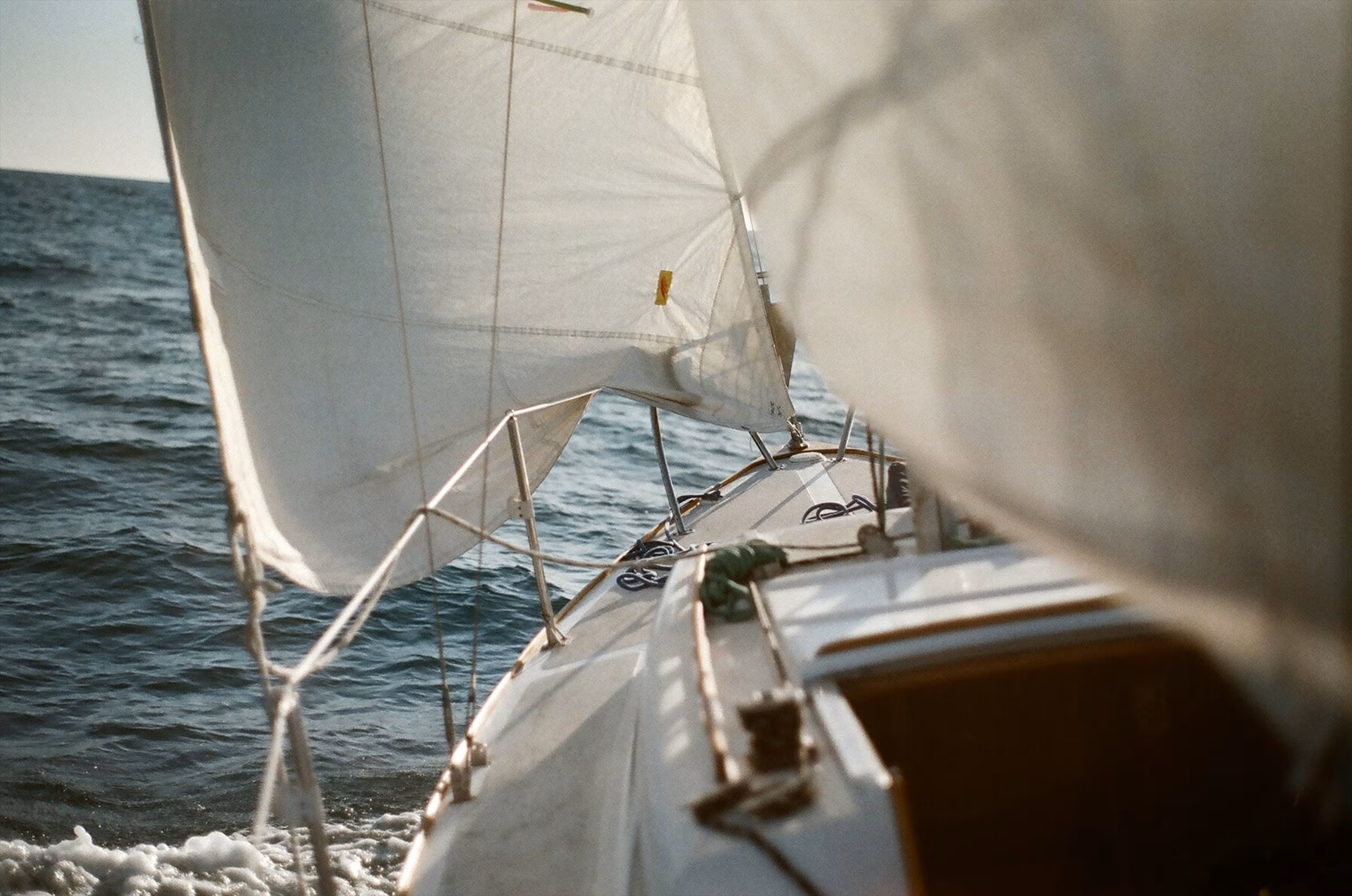 Segelboot auf dem Meer