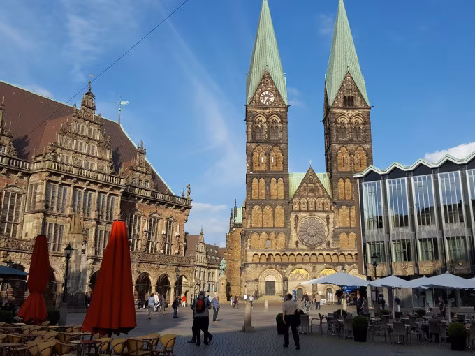 Guided city tour through the Old town in Bremen (public tours)