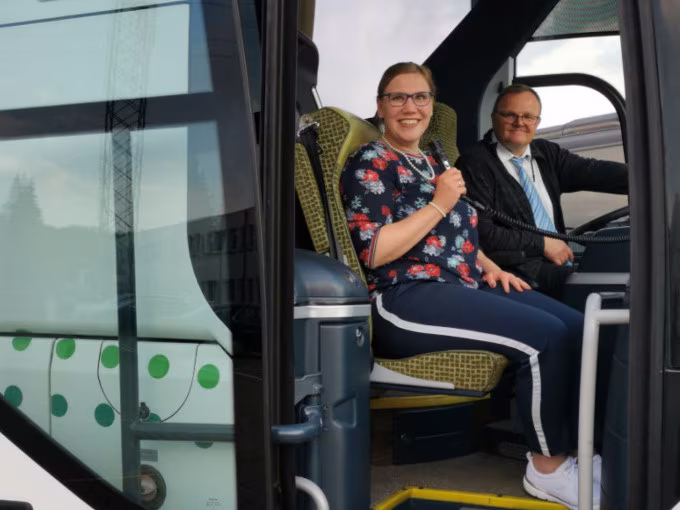 Sightseeing tour by tour bus (for groups)