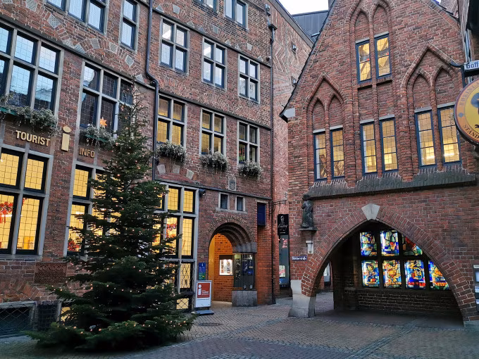 Bremen's secret main street - the Böttcherstrasse (for groups)
