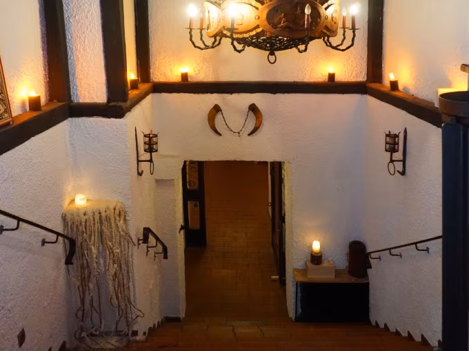 3 Gänge Ritteressen mit Live Musik - Dinner Show Sommermahl Menü 