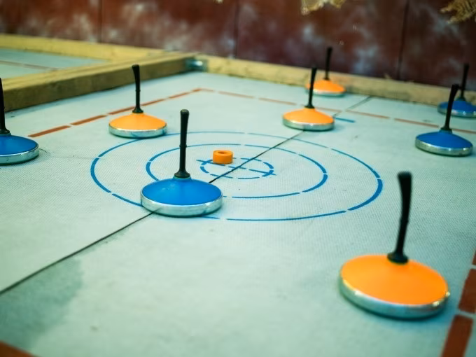Eisstockschiessen für Gruppen mit Guide