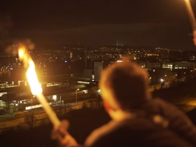 Fackel- oder Laternenlauf für Gruppen