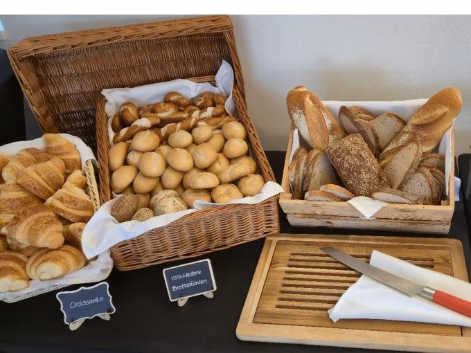 Osterbrunch | Eisstockschießen