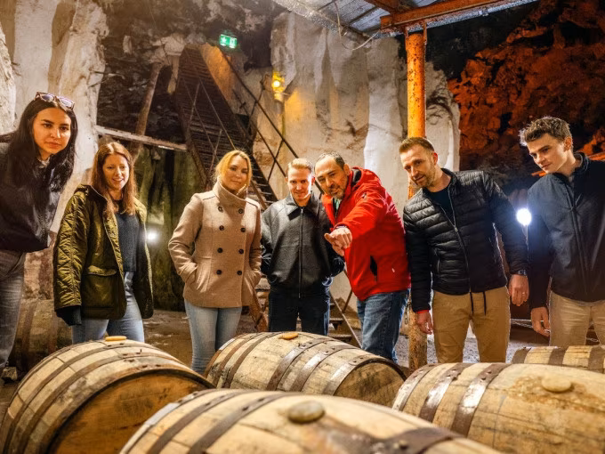Führung tiefster Bierkeller der Welt + Brauerei & Brennerei
