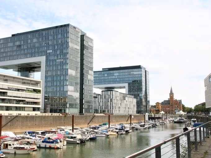Stadtspaziergang – Durch den Rheinauhafen
