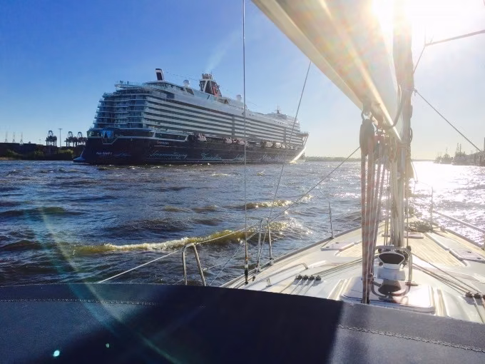 Ausfahrt "Hafengeburtstag Hamburg" 2024. Segel- und Cruising-Event  - ab/an WEDEL.
