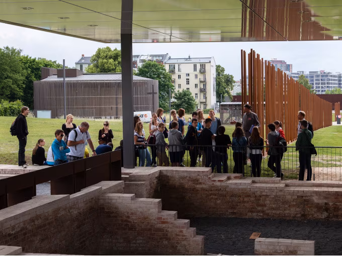 Berliner Mauer - Schicksale, Helden & Liebesgeschichten 