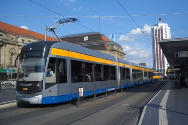 Weiter geht es mit der S-Bahn und der  "Bimmel" zu den anderen Stationen.