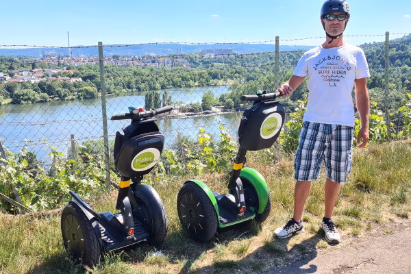 Weinbergtour mit Blick auf den Max-Eyth-See