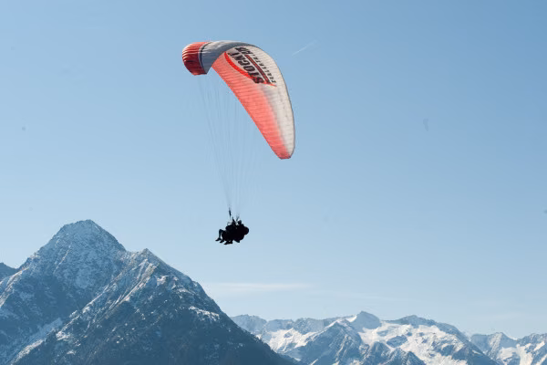 Paragliding: Tandem-Gleitschirmflug in Fügen