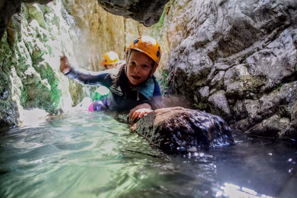 Eine Schlucht erforschen am Gardasee