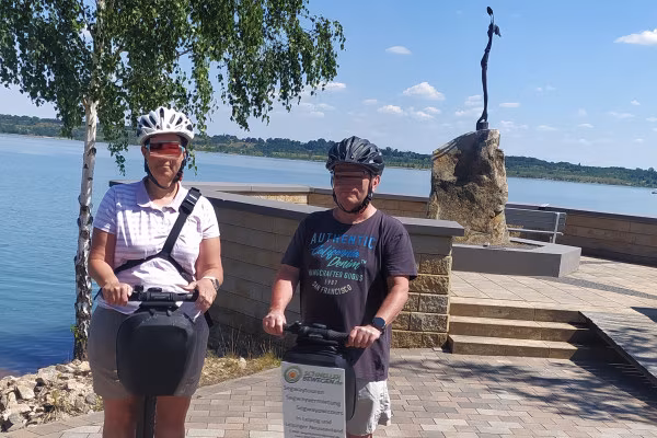 Mit Segway am Gedenksten "Bella Gruna"