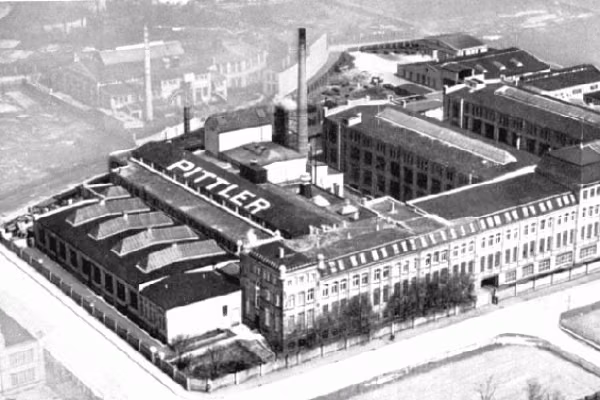 Die Werkzeugmaschinenfabrik Pittler AG war die größte Firma am Platz.