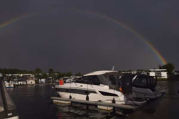 Fun Cruise Motoryacht mit Skipper 