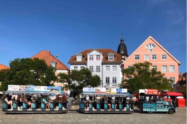 Stadtrundfahrt mit der Müritz Tschu Tschu Bahn in Waren