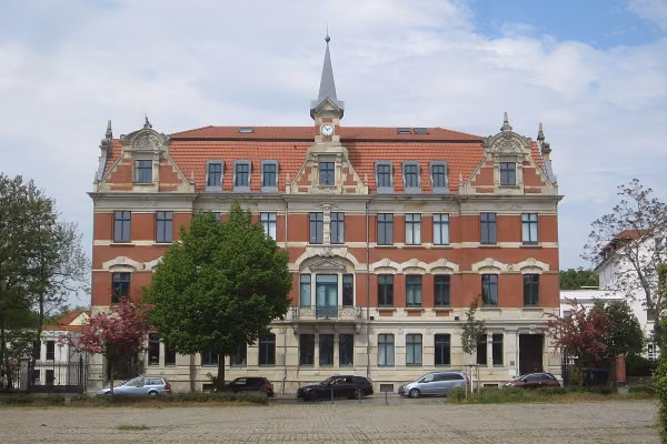 Das Rathaus kündet noch von der Eigenständigkeit.