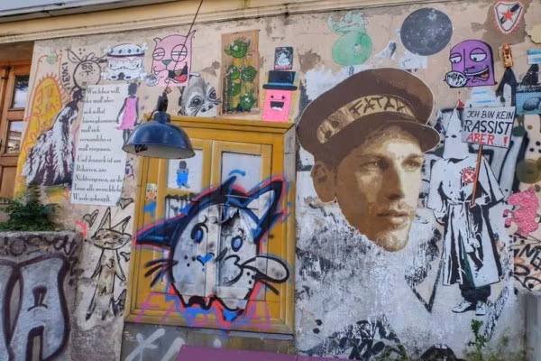 Die Graffitis von Plagwitz sind wohl die berühmtesten in ganz Leipzig. 