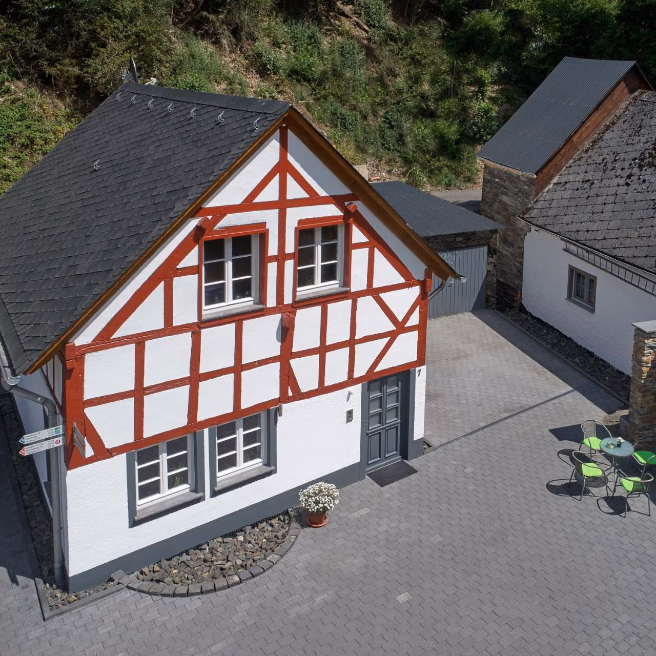 Apartment mit 3 Schlafzimmern und Balkon