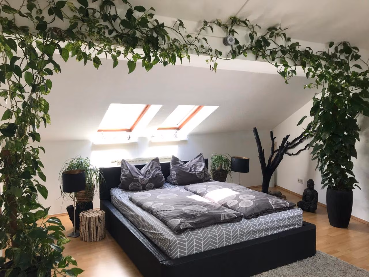 Apartment mit Balkon