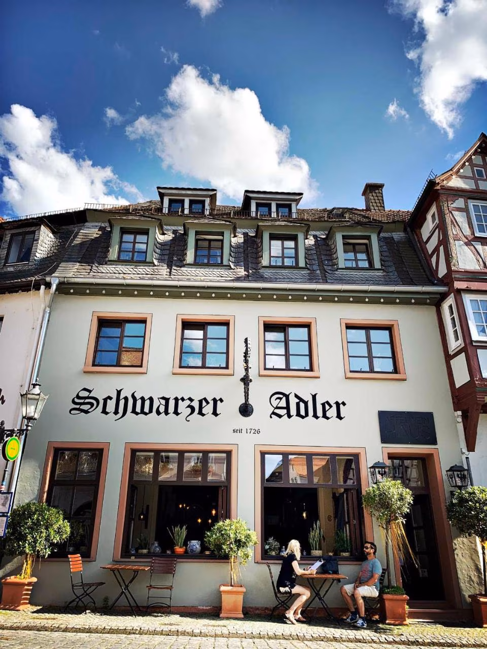 Apartment mit 3 Schlafzimmern und Balkon