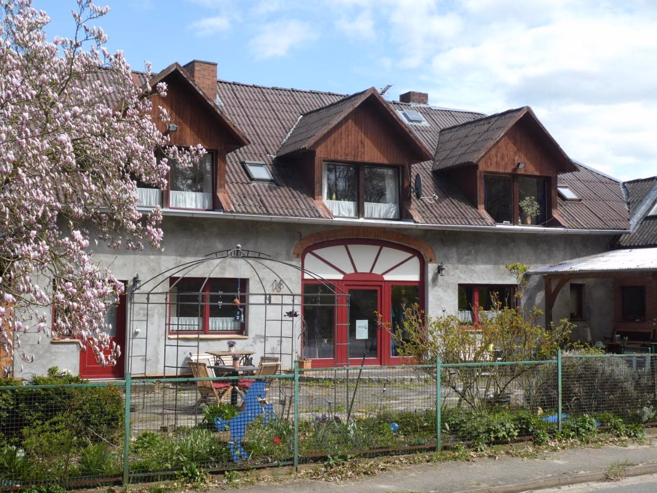 Apartment mit Balkon