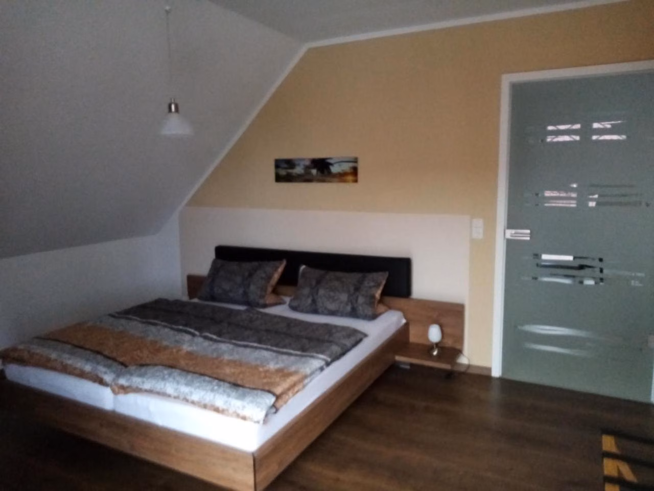 Apartment mit Balkon