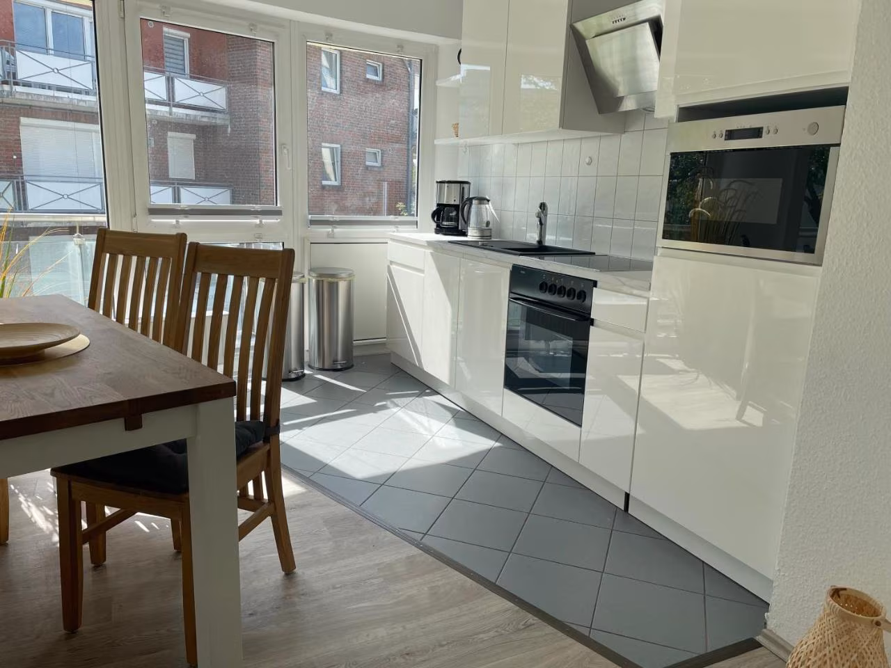 Apartment mit Balkon