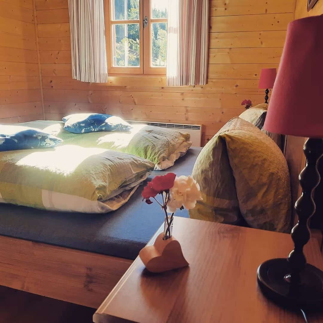 Doppel- oder Zweibettzimmer