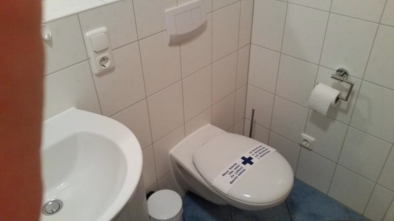 Apartment #5 mit 1 Schlafzimmer und Balkon