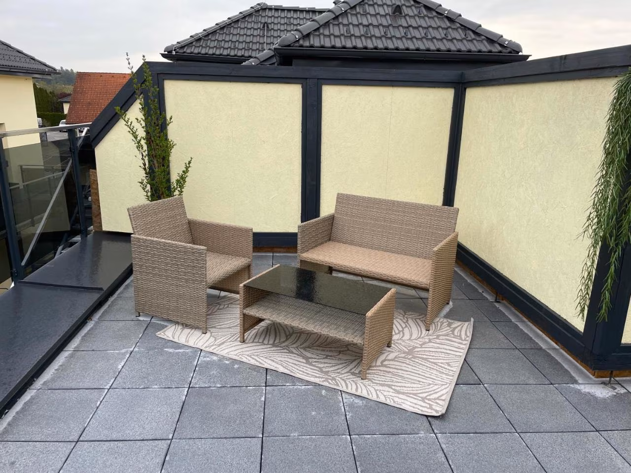 Apartment mit 2 Schlafzimmern mit Balkon und Terrasse