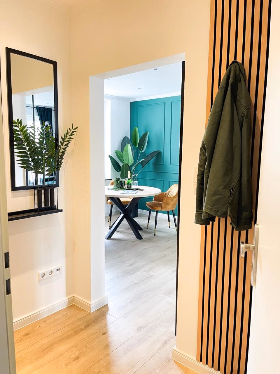 Apartment mit Balkon