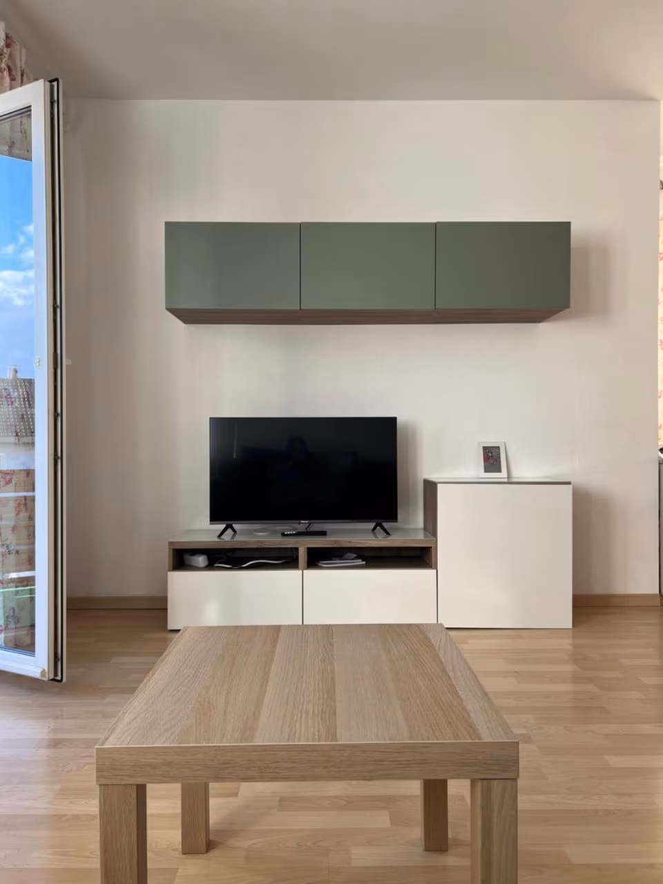 Apartment mit Balkon