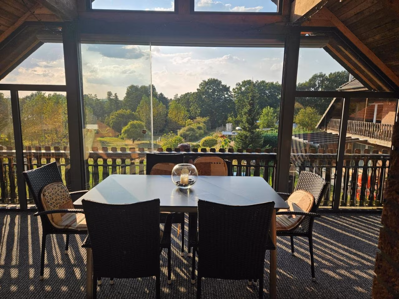 Apartment mit Terrasse