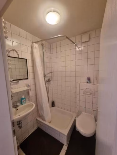Doppelzimmer mit Gemeinschaftsbad