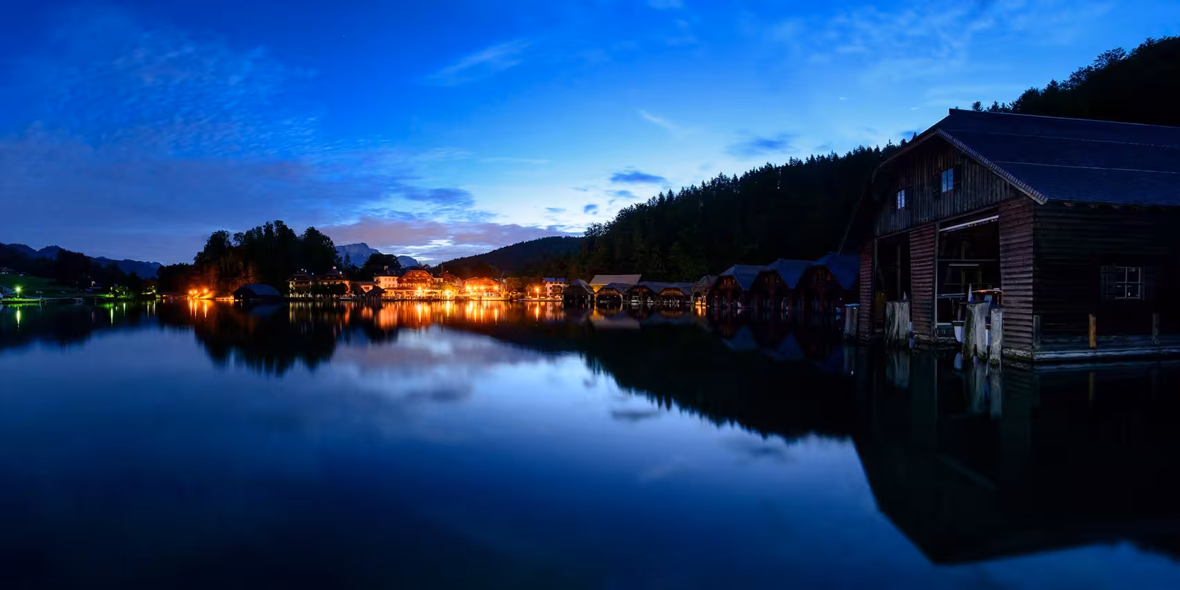 See in den Berchtesgadener Alpen bei Nacht