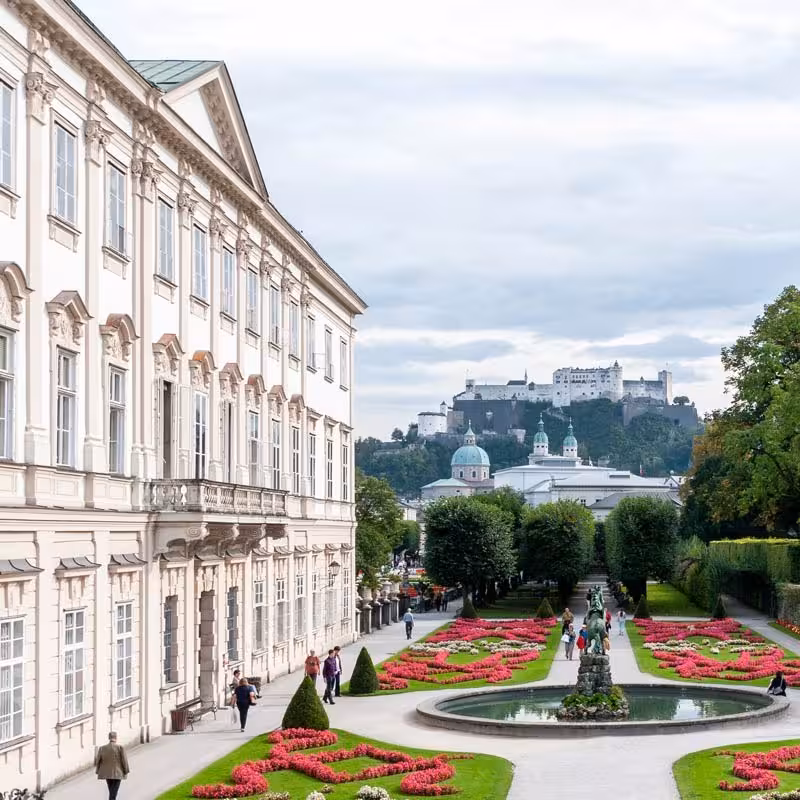 Schloss Mirabell und Festung Hohensalzburg in Salzburg, wo der Krimi-Trail spielt