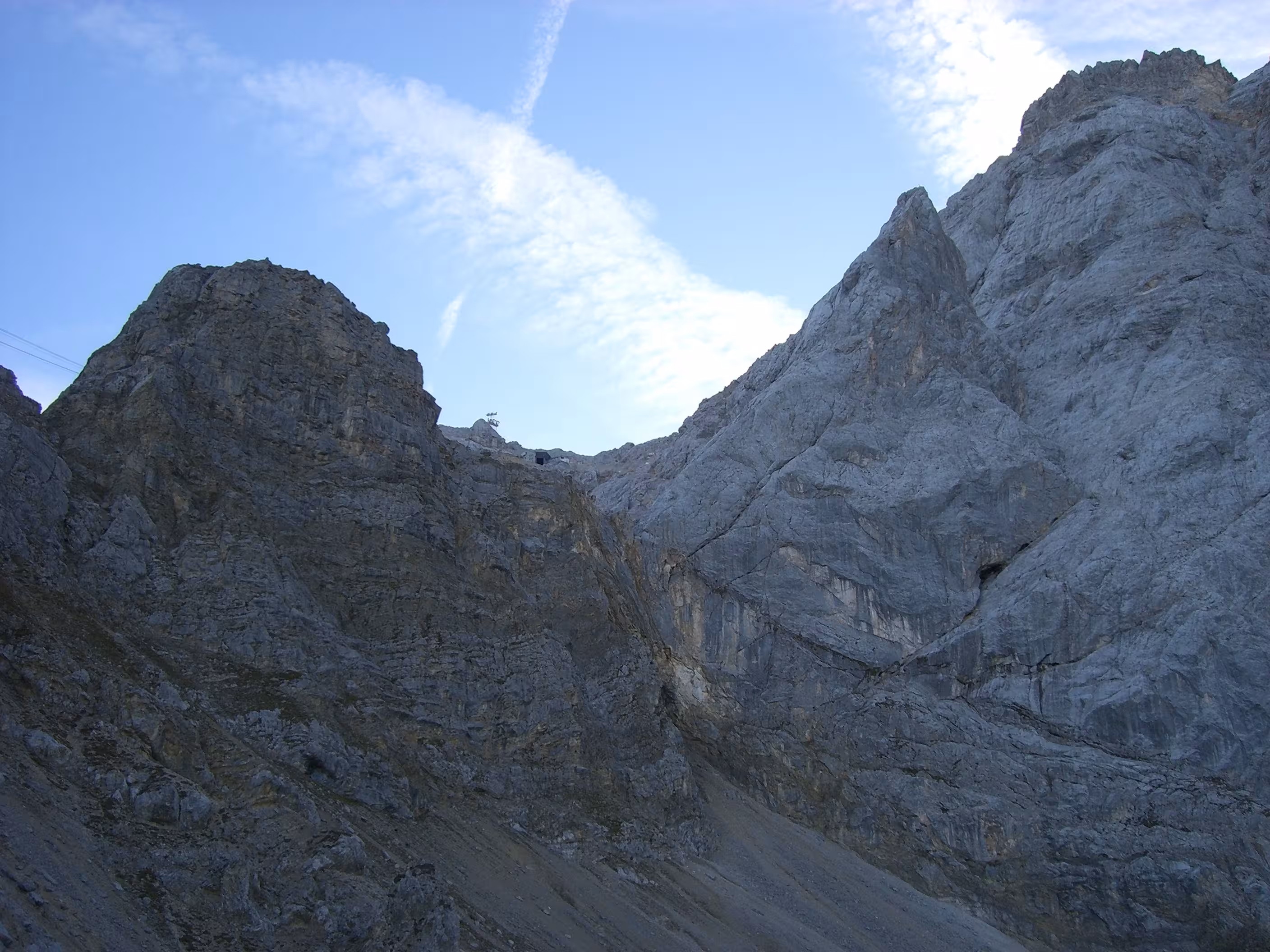 Blick in die Berge von der Zugspitze aus